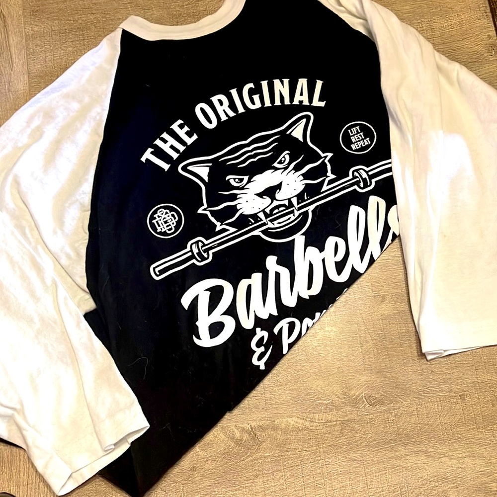 Lifting baseball tee 🏋️‍♀️